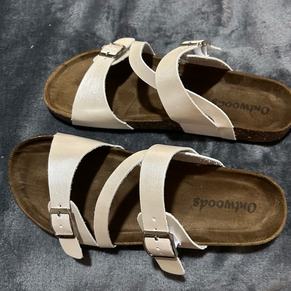 Outwoods Bork 56 White Sandals sz9